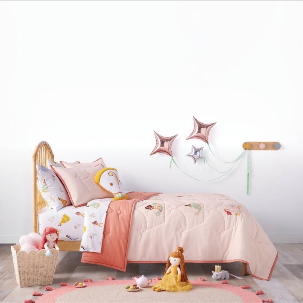 Queen princess character bedding sheet set. The Disney collection by pillowfort